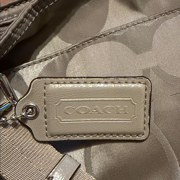 Coach Getaway
Signature Nylon File - Picture 7 of 8